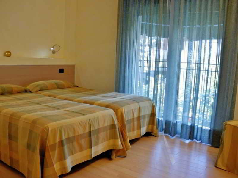 Hotel Savoia Λινιάνο Σαμπιαντόρο Εξωτερικό φωτογραφία